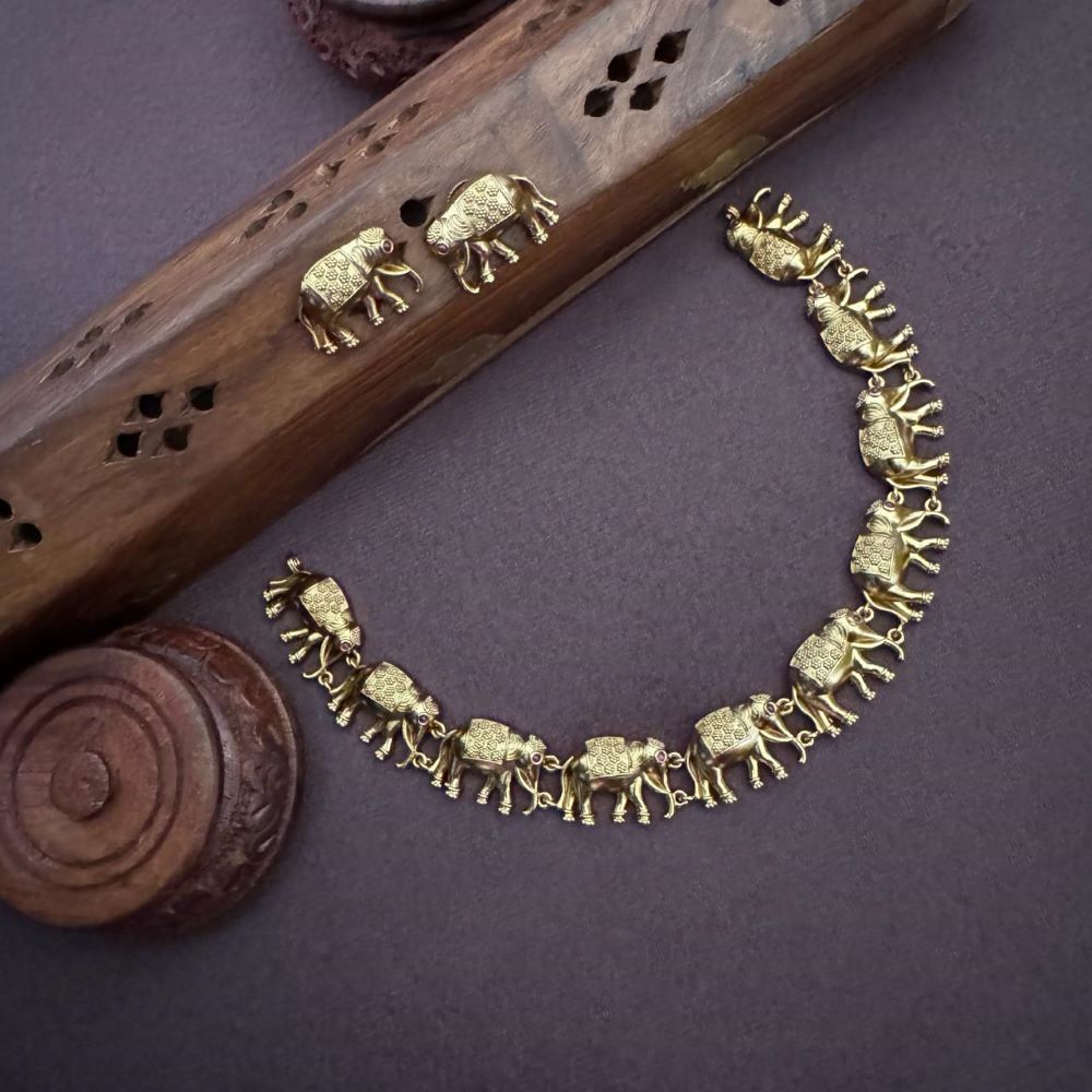 Antique gold elephant necklace grand