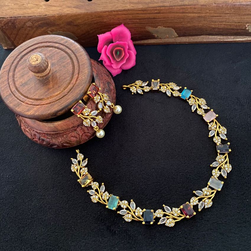 MULTI COLOUR LEAFY NECKLACE 