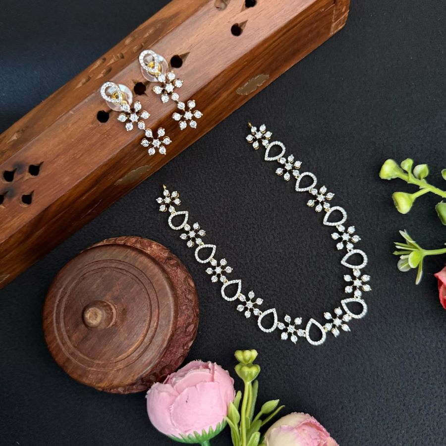 DIAMOND REPLICA DROP NECKLACE